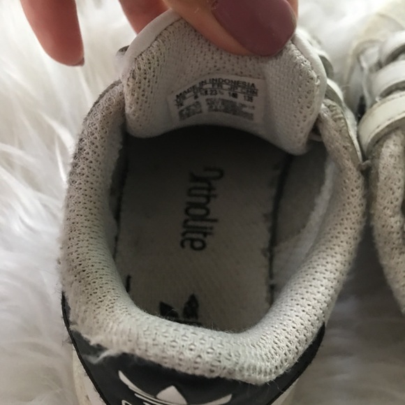 Toddler adidas Superstars size 7K - Picture 5 of 5